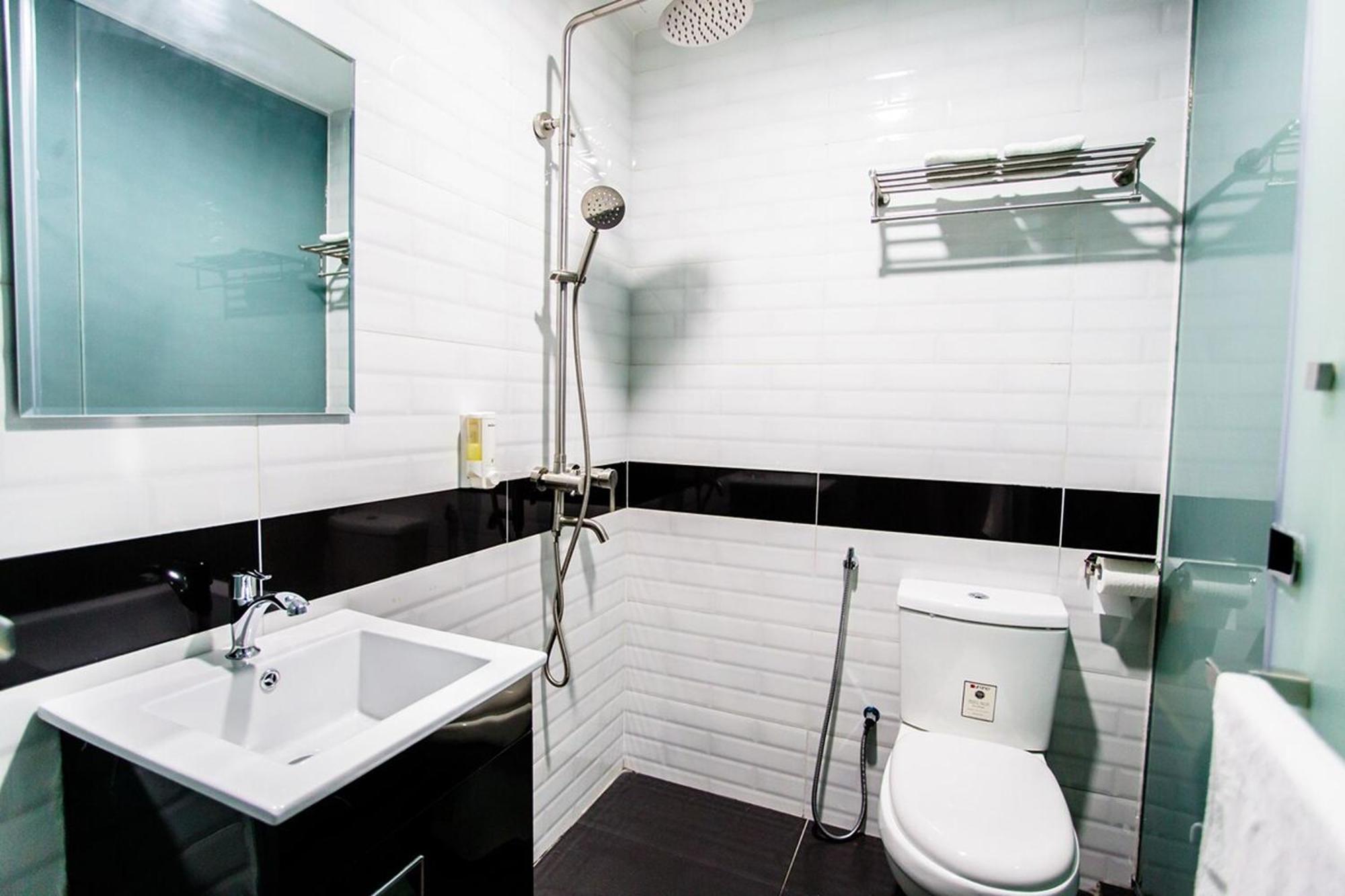 Jenjarom Boutique Hotel Бантинг Экстерьер фото