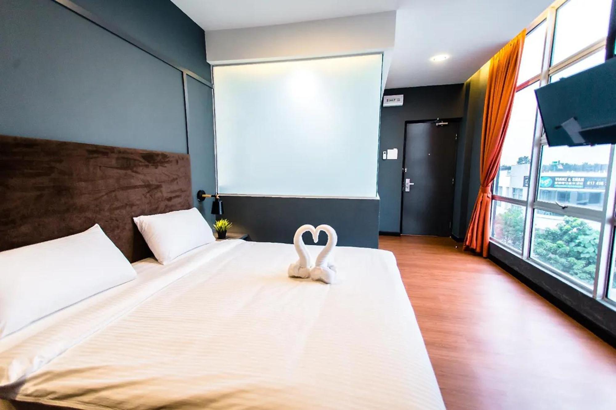 Jenjarom Boutique Hotel Бантинг Экстерьер фото